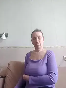 Evelina_cute on StripChat 