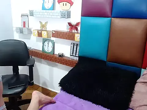 Freechat evelingjoyy on StripChat