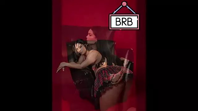 evelinn_belen on StripChat