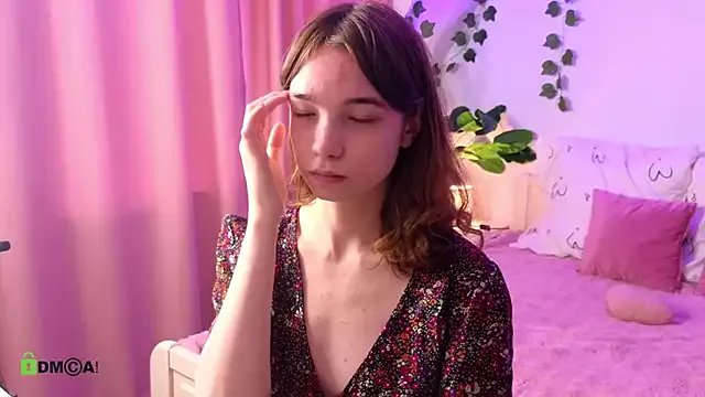 Evi_Brook on StripChat