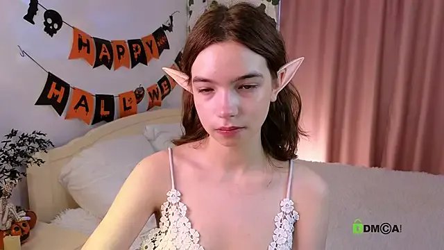 Evi_Brook on StripChat