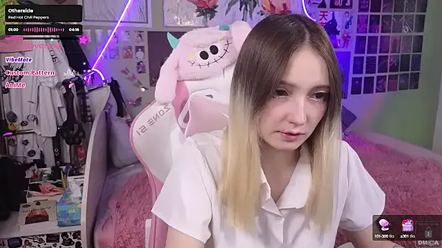 Offline evierosen on StripChat