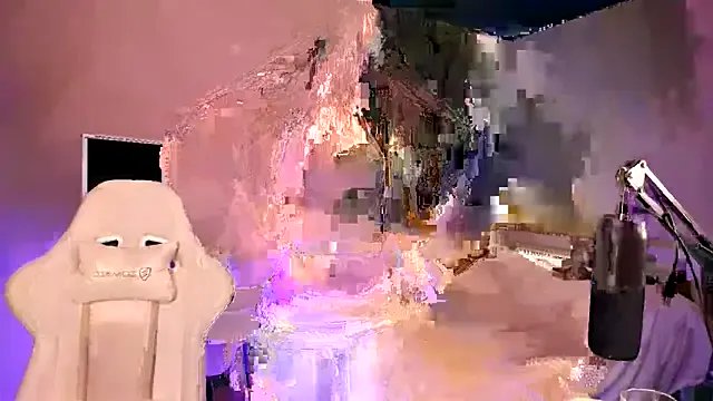 EvvaBabyDoll on StripChat