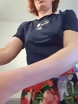 Offline Exhibitionsplit on StripChat