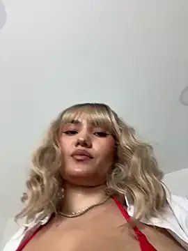 exoticcute on StripChat