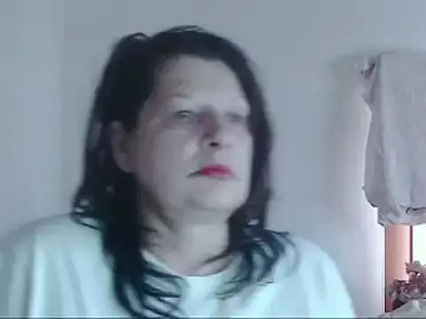 ExtasyMature on StripChat