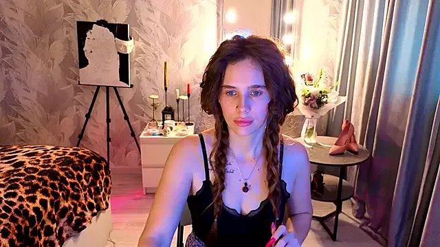 Feet_Heelss on StripChat