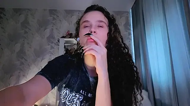 Feet_Heelss on StripChat