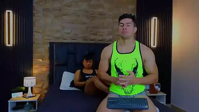 FelipeAndMarcello3 on StripChat