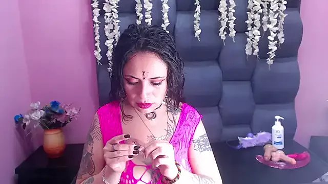 Fenix_Lilith on StripChat