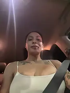 Freechat FerrariFrench on StripChat