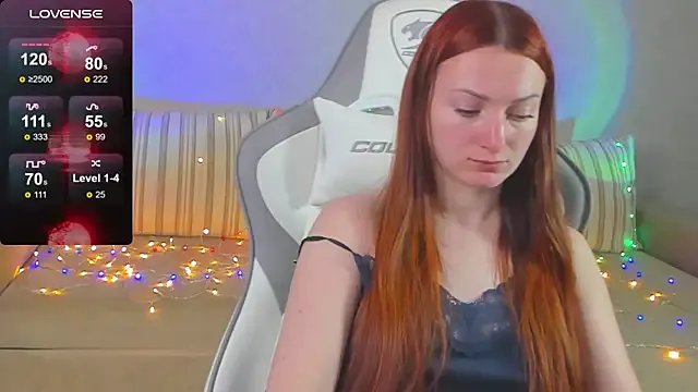 FlamyGold on StripChat