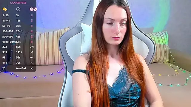 FlamyGold on StripChat