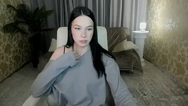 FloraCherry on StripChat