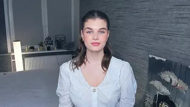 FloraDobb on StripChat