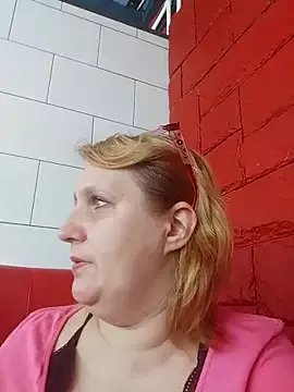 Forest-Lady on StripChat