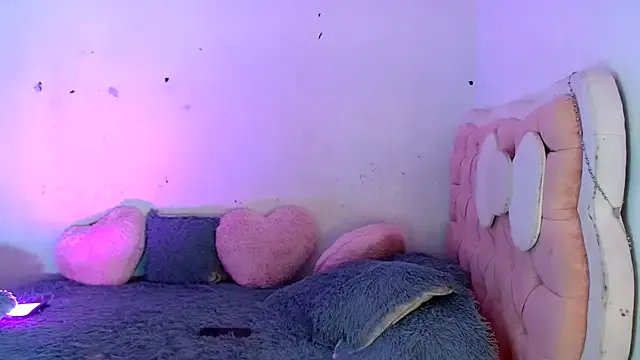 Foxkatty69 on StripChat