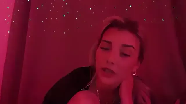 Freechat Foxy_Bite on StripChat