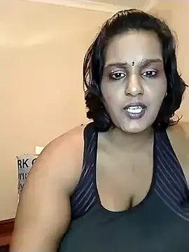 Offline Foxybaby420 on StripChat