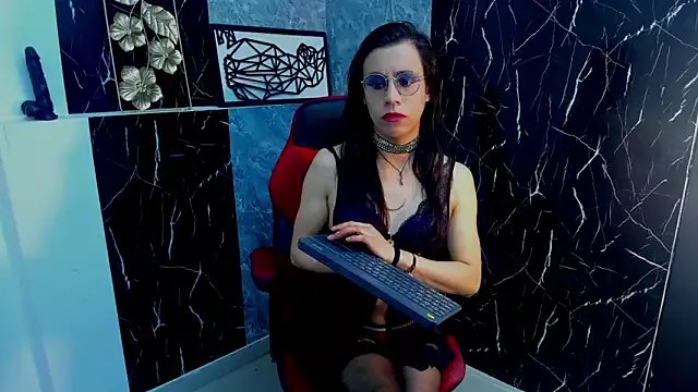 FRAN_DESS on StripChat