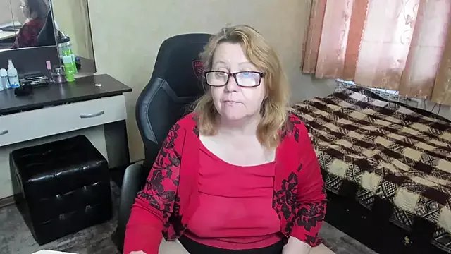 Frau_Marta on StripChat