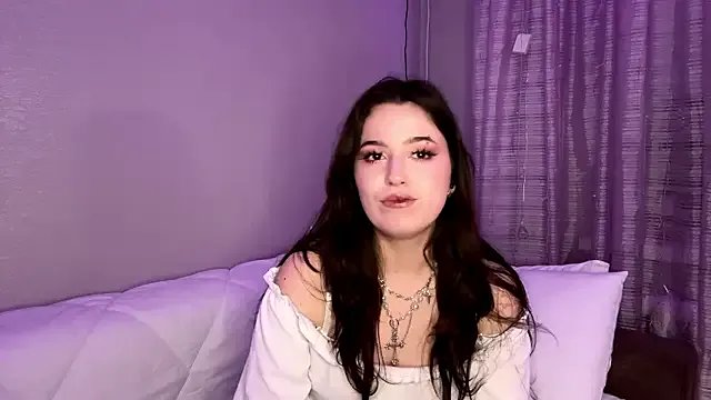 Freya_land on StripChat