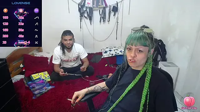 Offline freyaa_sorcerees on StripChat