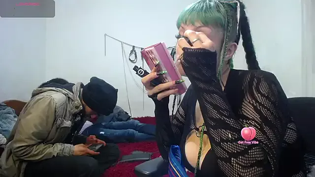 Offline freyaa_sorcerees on StripChat