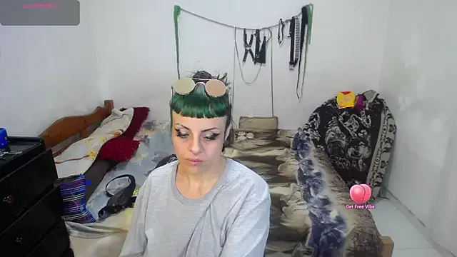 Offline freyaa_sorcerees on StripChat