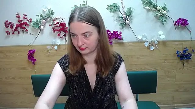 FreyaDak on StripChat