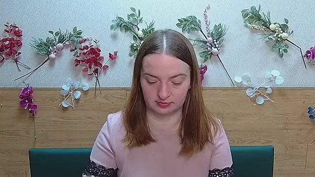 FreyaDak on StripChat