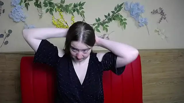 FreyaDak on StripChat