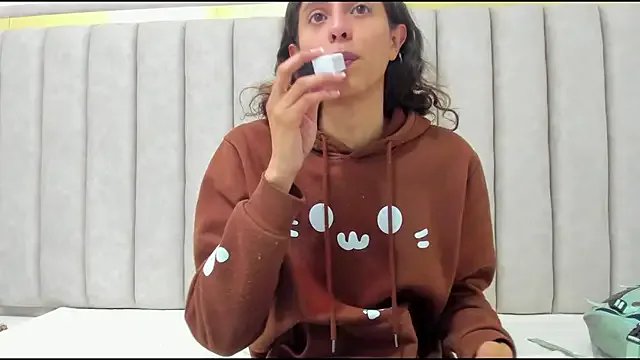 FreyaMoller on StripChat