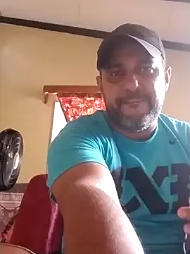 Offline friendsloversex on StripChat