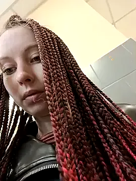 Offline Frost_foxy on StripChat