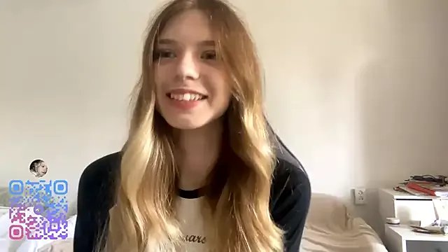 FruityXo on StripChat