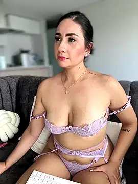 GabriellaFerrer on StripChat