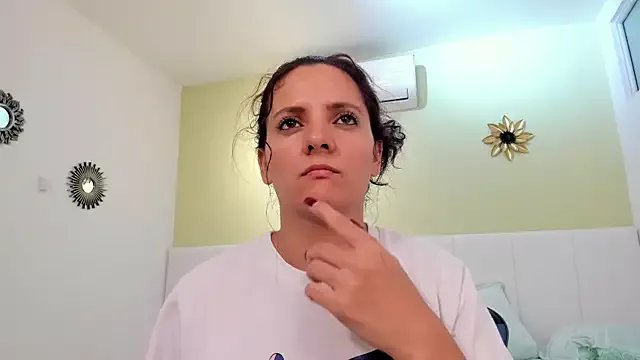 gaby_flow on StripChat