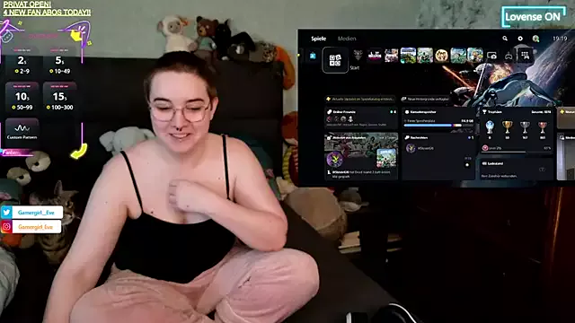 Freechat GamerGirl_Eve on StripChat