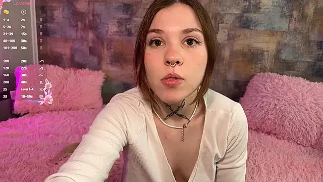 GayleLuu — tease you with my boobs