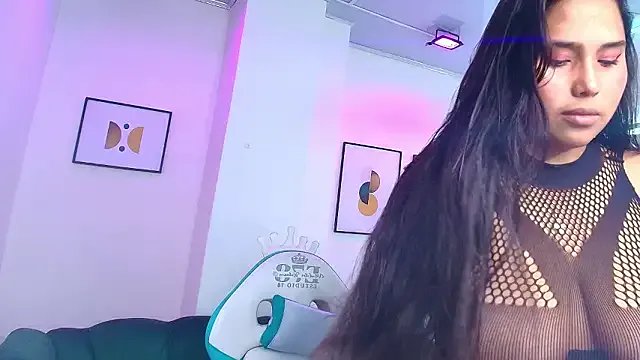 Gemma_bellini on StripChat