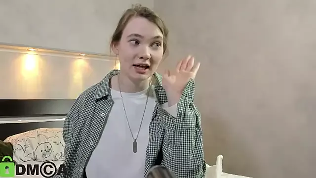 Offline Genne_Tierney on StripChat