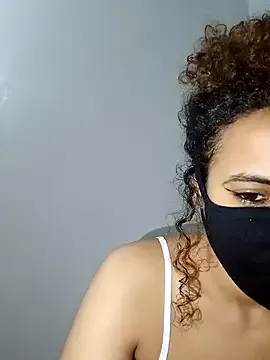 Freechat ghadiraa on StripChat