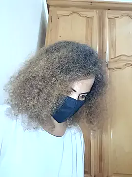 Freechat ghadiraa on StripChat