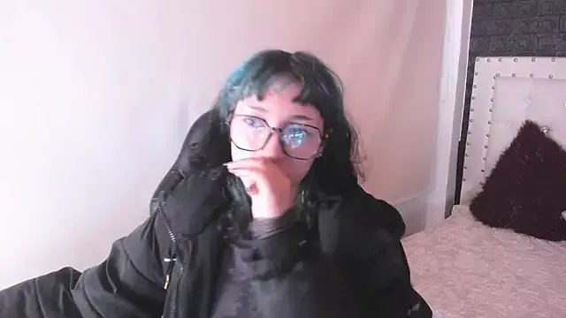 Ghosty_Doll on StripChat