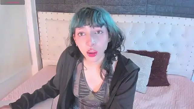 Ghosty_Doll on StripChat