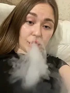 gi_grahams on StripChat