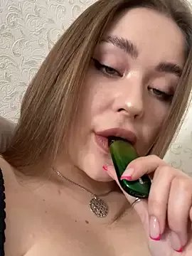 gi_grahams on StripChat