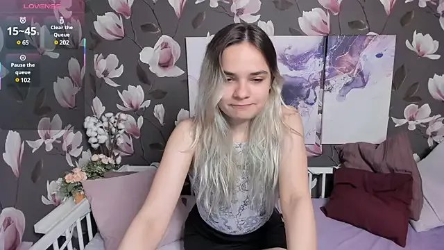 Gina_Dawson on StripChat