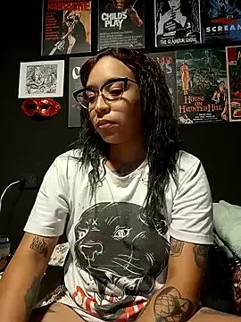 GingerLara — Remove top